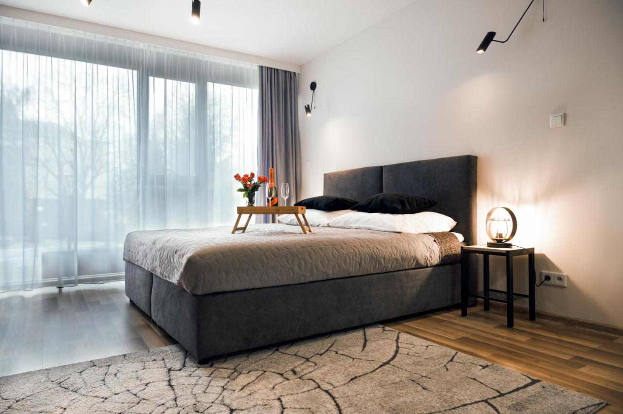 Easy Rent Apartaments - Silver 9 Lublin Bagian luar foto