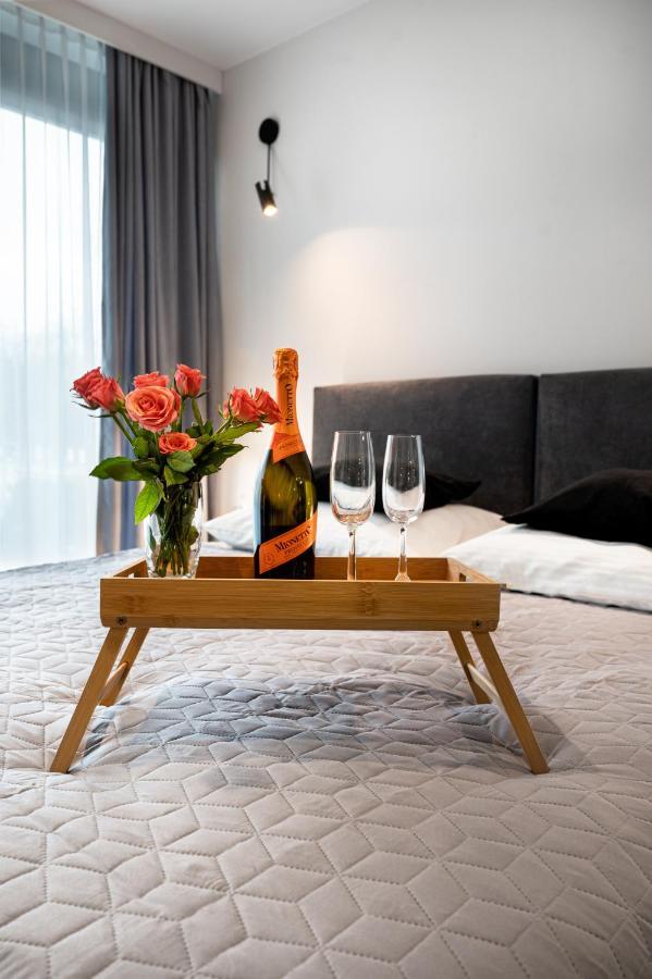Easy Rent Apartaments - Silver 9 Lublin Bagian luar foto